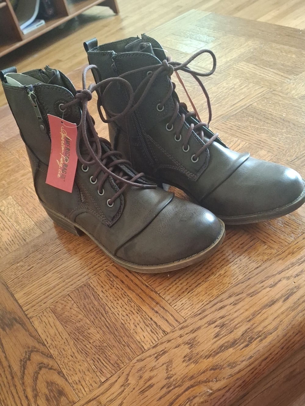 American Rag NWT Dark Brown Lace-Up Side Zip Boot with Camo Lining - Picture 2 of 8